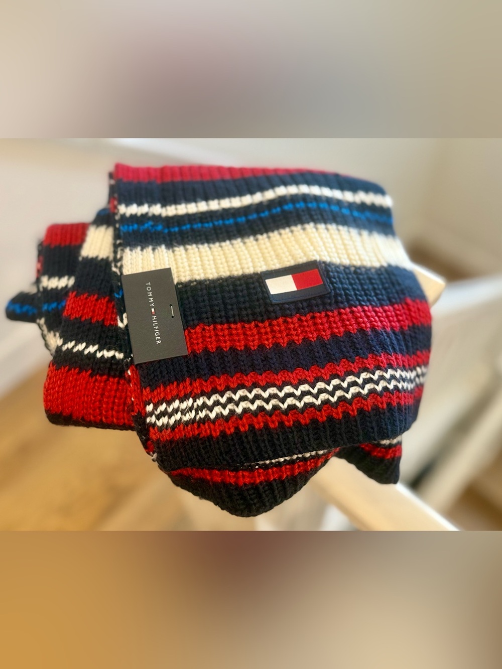 NWT Tommy Hilfiger Striped Knit Scarf Red Navy & White